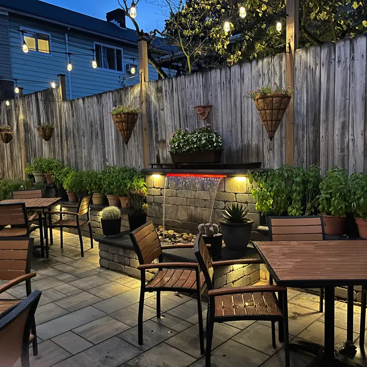Pino's Contemporary Italian Restaurant & Wine Bar, Pittsburgh, PA