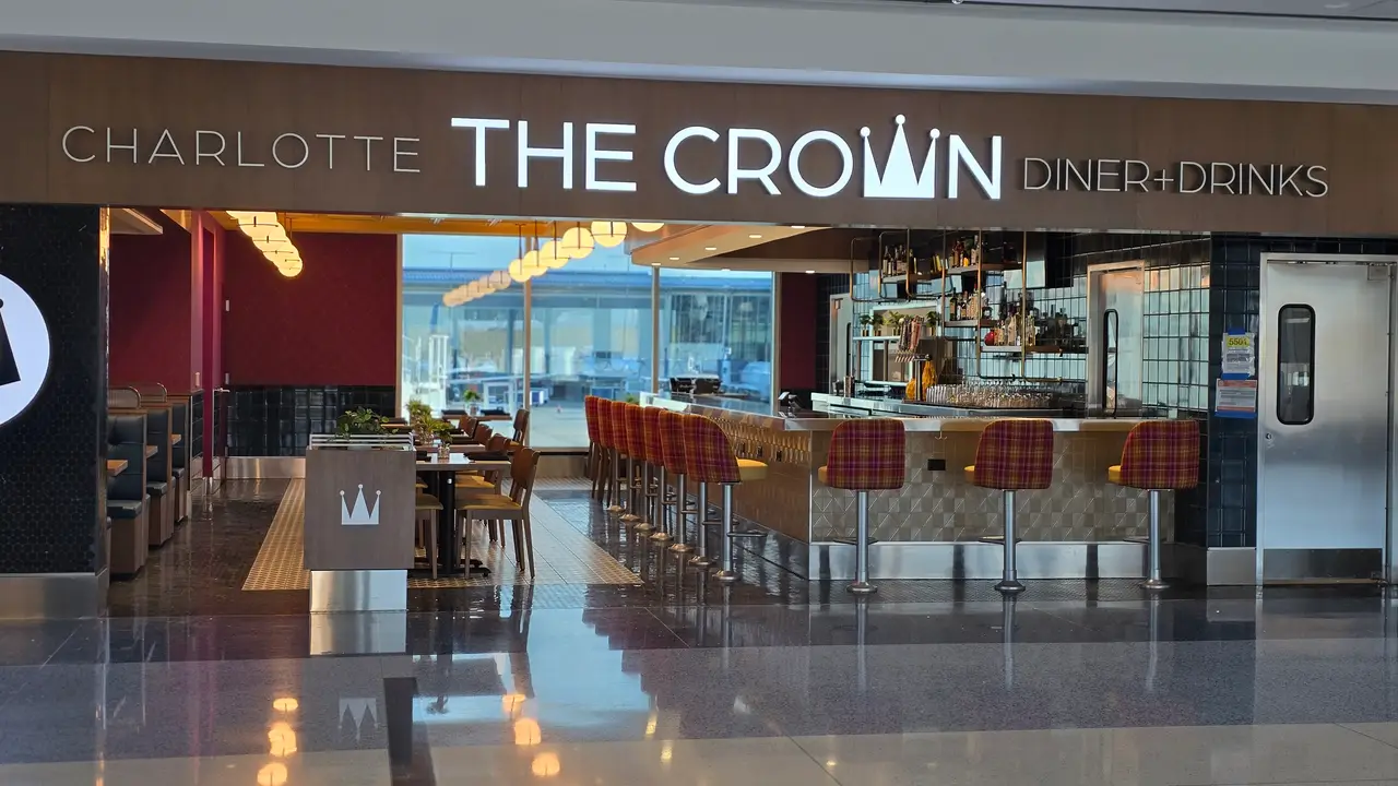 The Crown Diner, Charlotte-Douglas International Airport - Concourse A, Gate A30, Charlotte, NC