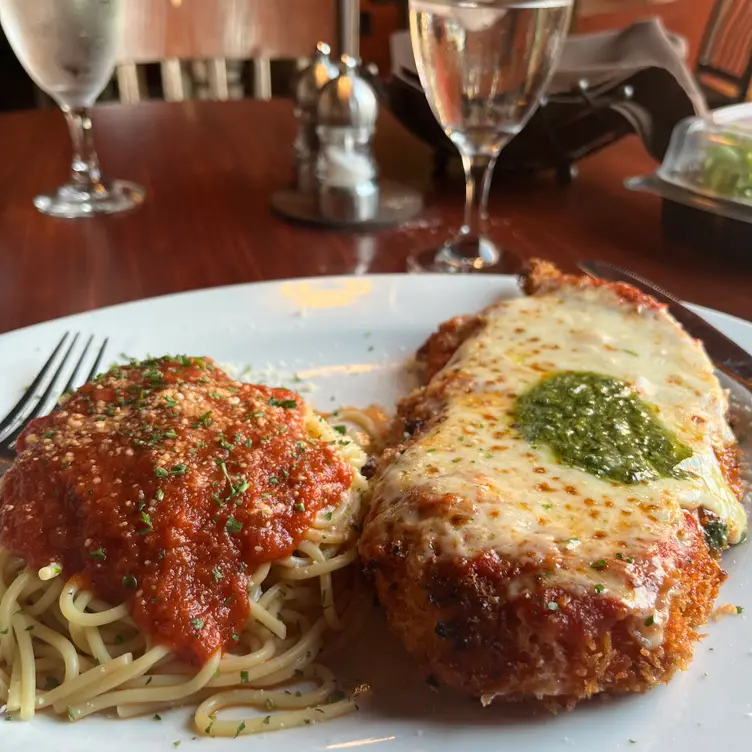 Ken Stewart's Tre Belle, Bath, OH