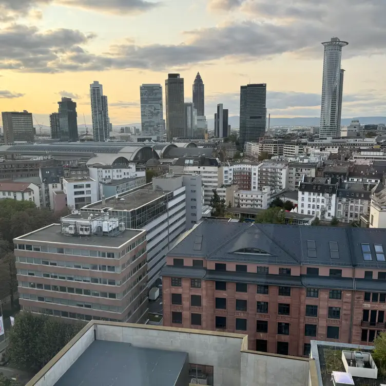 The Legacy Bar & Grill, Frankfurt, HE
