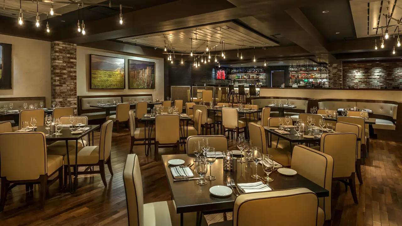 Park Prime - Golden Nugget Hotel and Casino, Stateline, NV