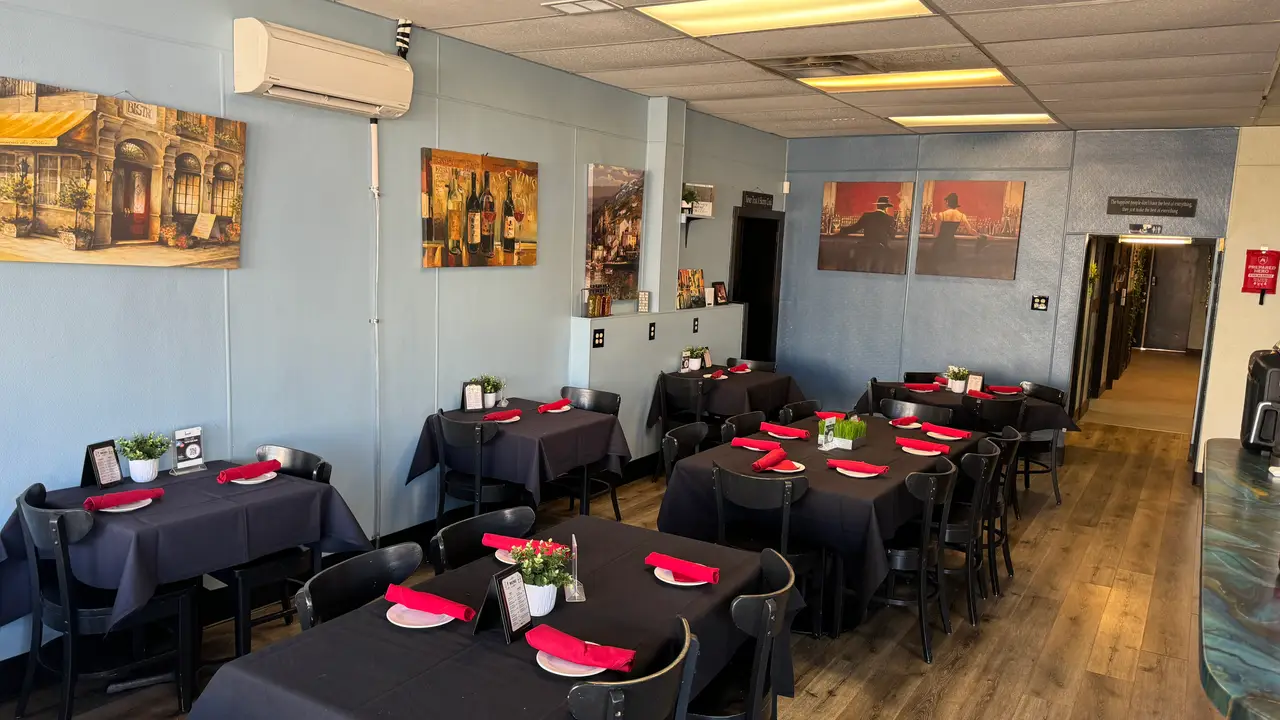 Venezia Italian Restaurant and Bar, Eaton, CO