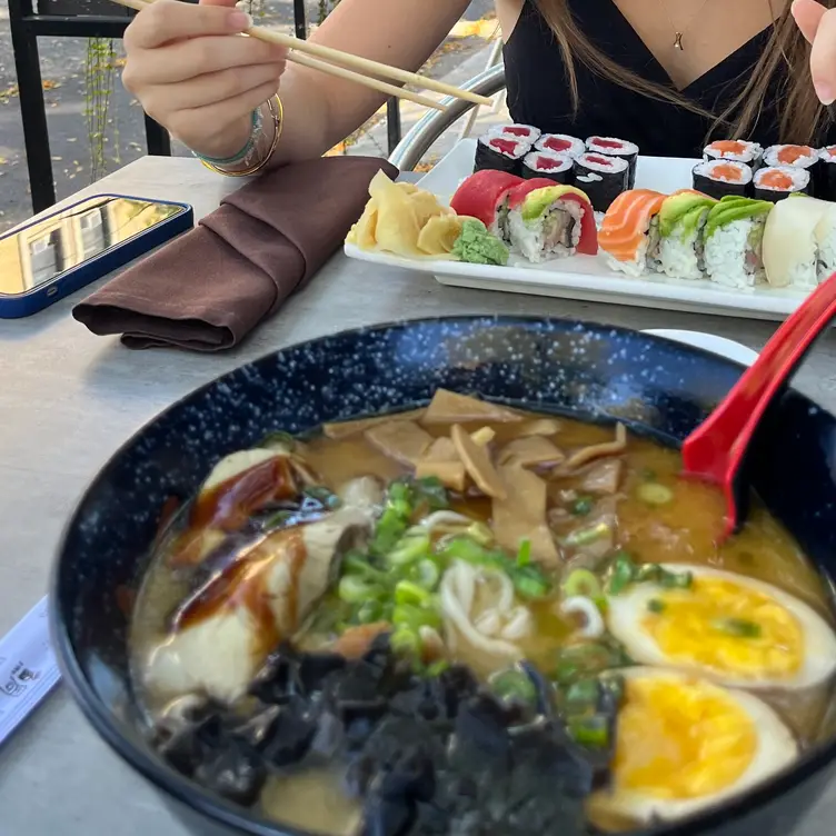 Miku Sushi, Chicago, IL