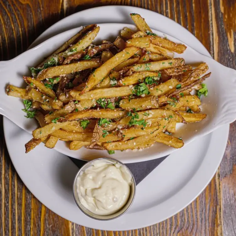 Blvd Tavern - Kansas City, Kansas City, MO