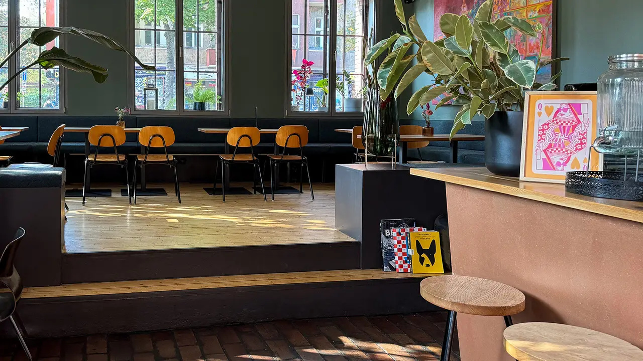 Lütt restaurant and bar. Photo of the room.  - lütt, Berlin, BE