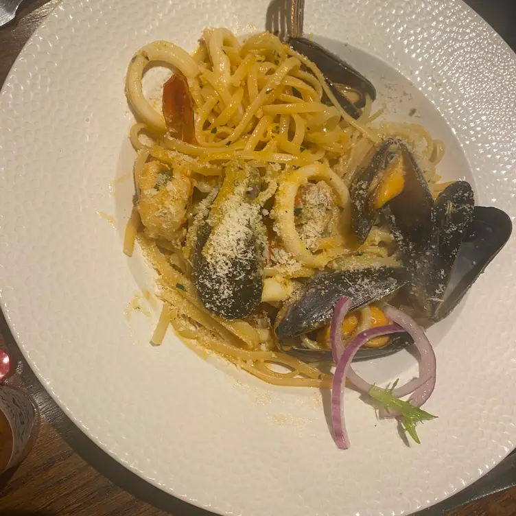 Siracusa Italian Kitchen, London, 
