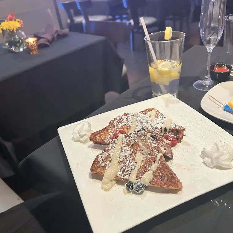 The Society Restaurant & Lounge, Silver Spring, MD