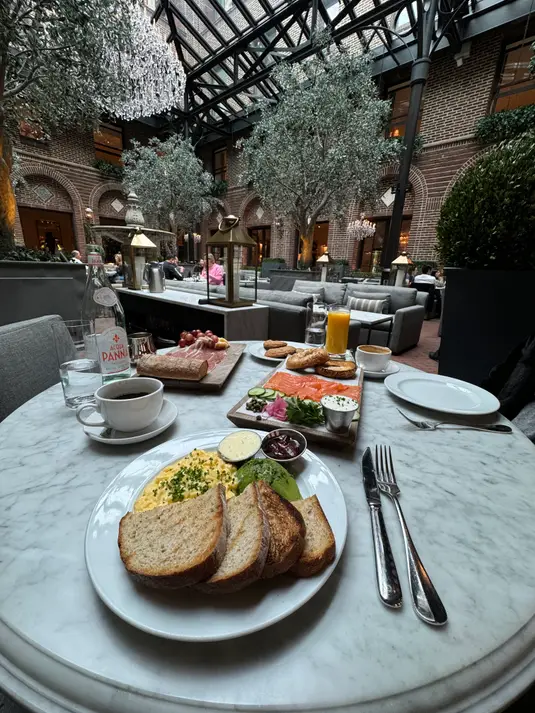 The art of dining at 3 Arts Club Cafe at RH Chicago – My Mojo Gift
