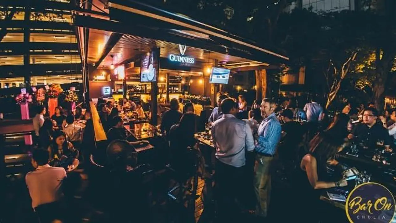 Bar on Chulia, Singapore, 