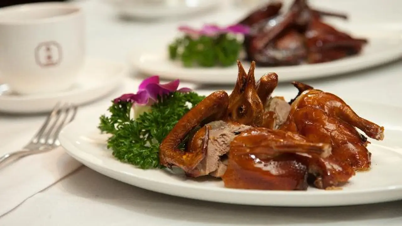 Loyal Dining 來佬餐館, Hong Kong, 