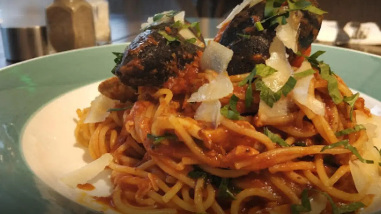 Tai Hang Bar & Grill, Hong Kong, 