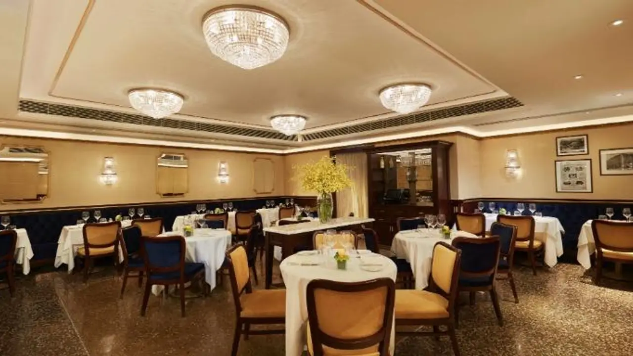 Cova Ristorante & Caffe - Admiralty, Hong Kong, 