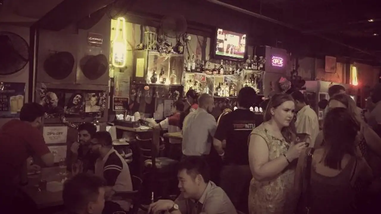 The Pit Restaurant & Bar, Singapore, 