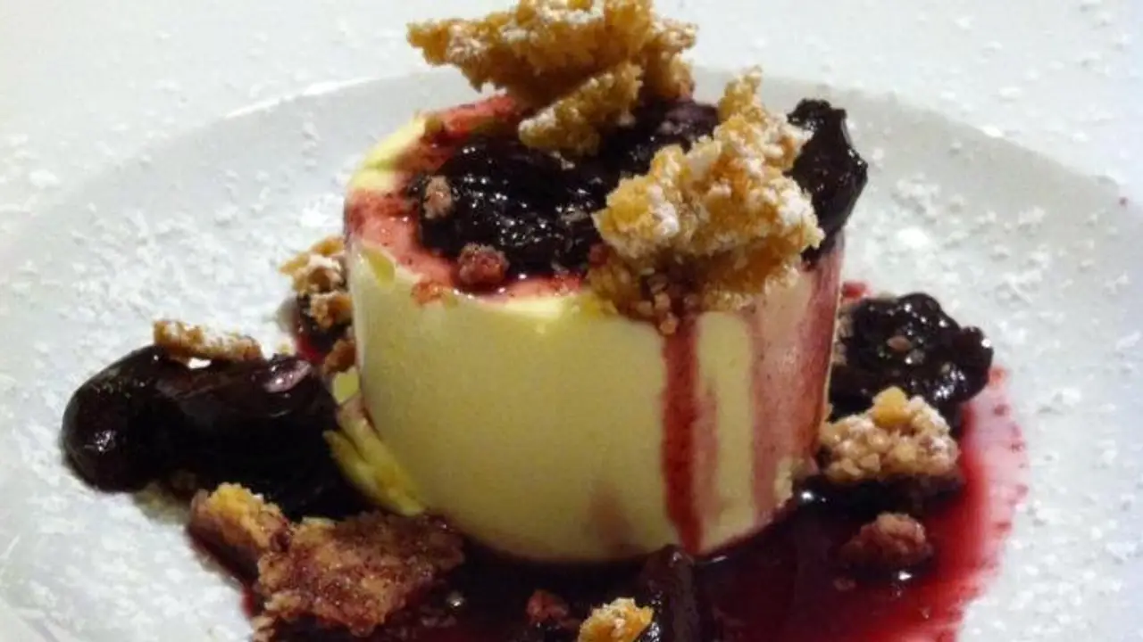 Veritas Restaurant, Naples, CM