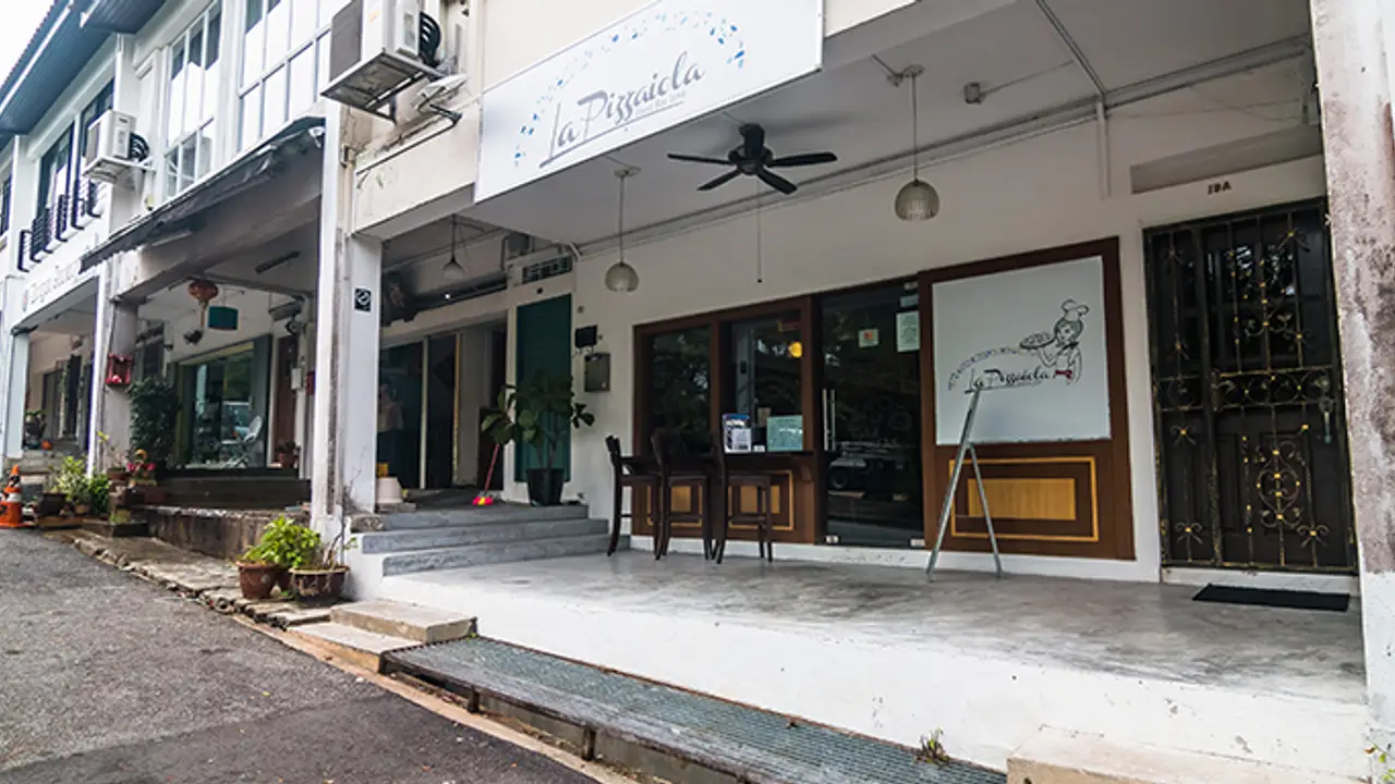 La Pizzaiola - Teacher's Estate (Kalidasa), Singapore, 