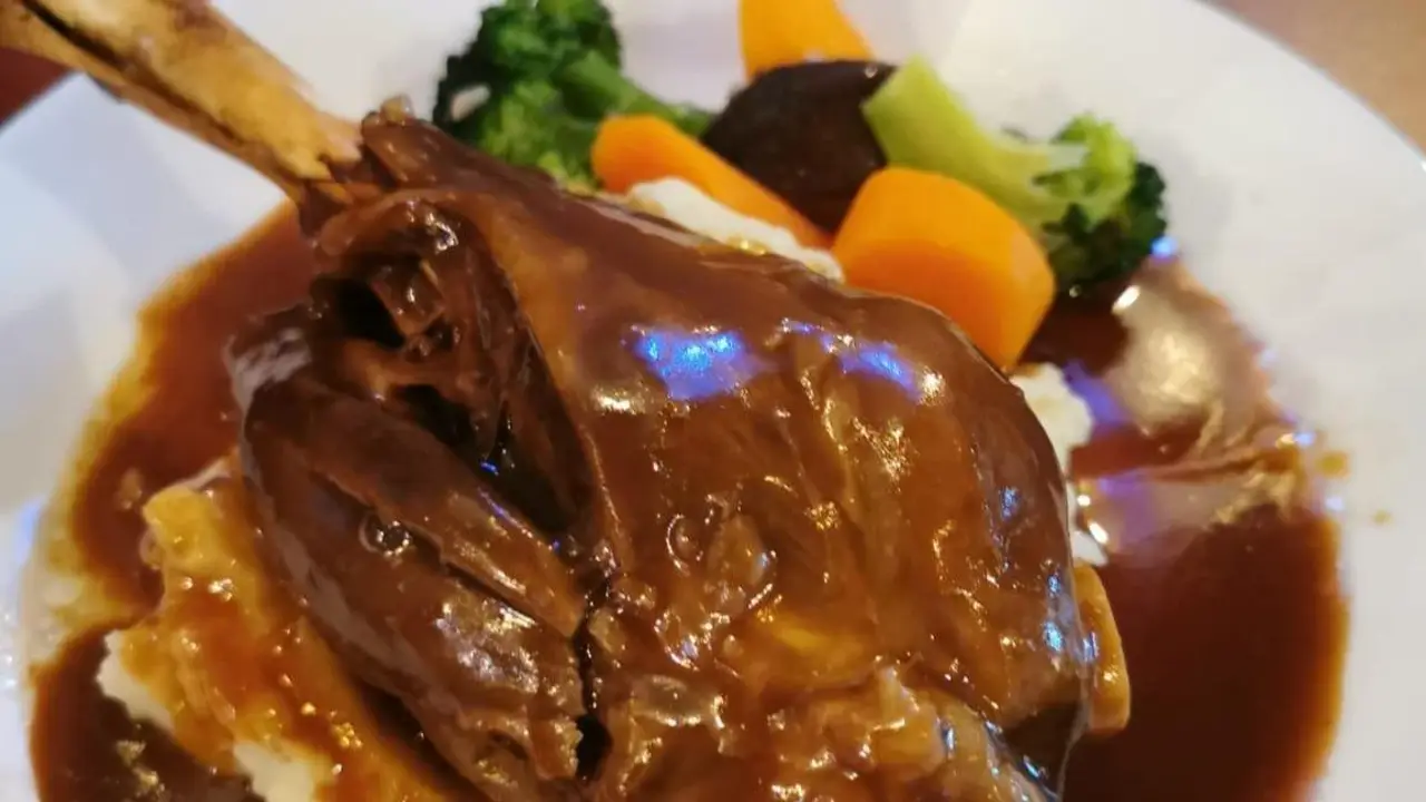 RCS Sports Bistro, Singapore, 