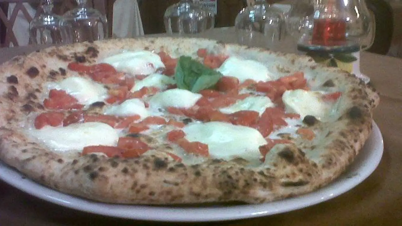 Punto Mas, Naples, CM