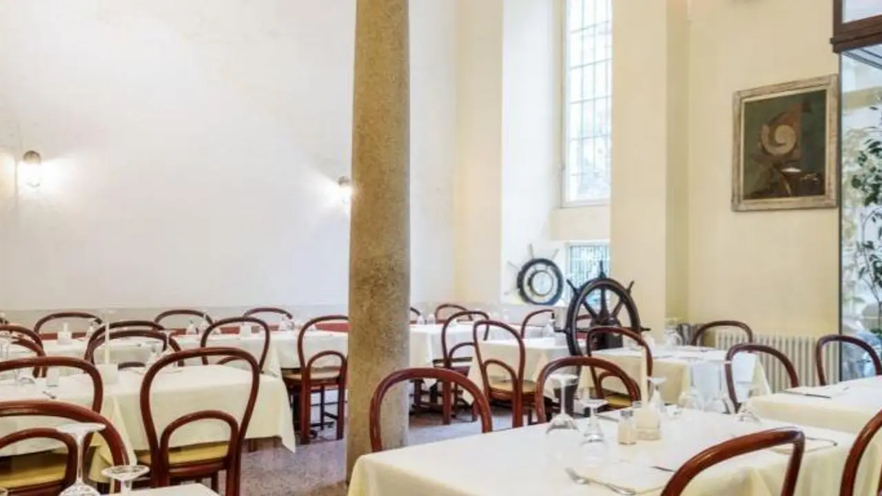 Le 5 Terre, Milan, LO