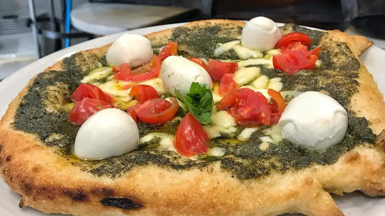 Castellano Pizzeria, Naples, CM