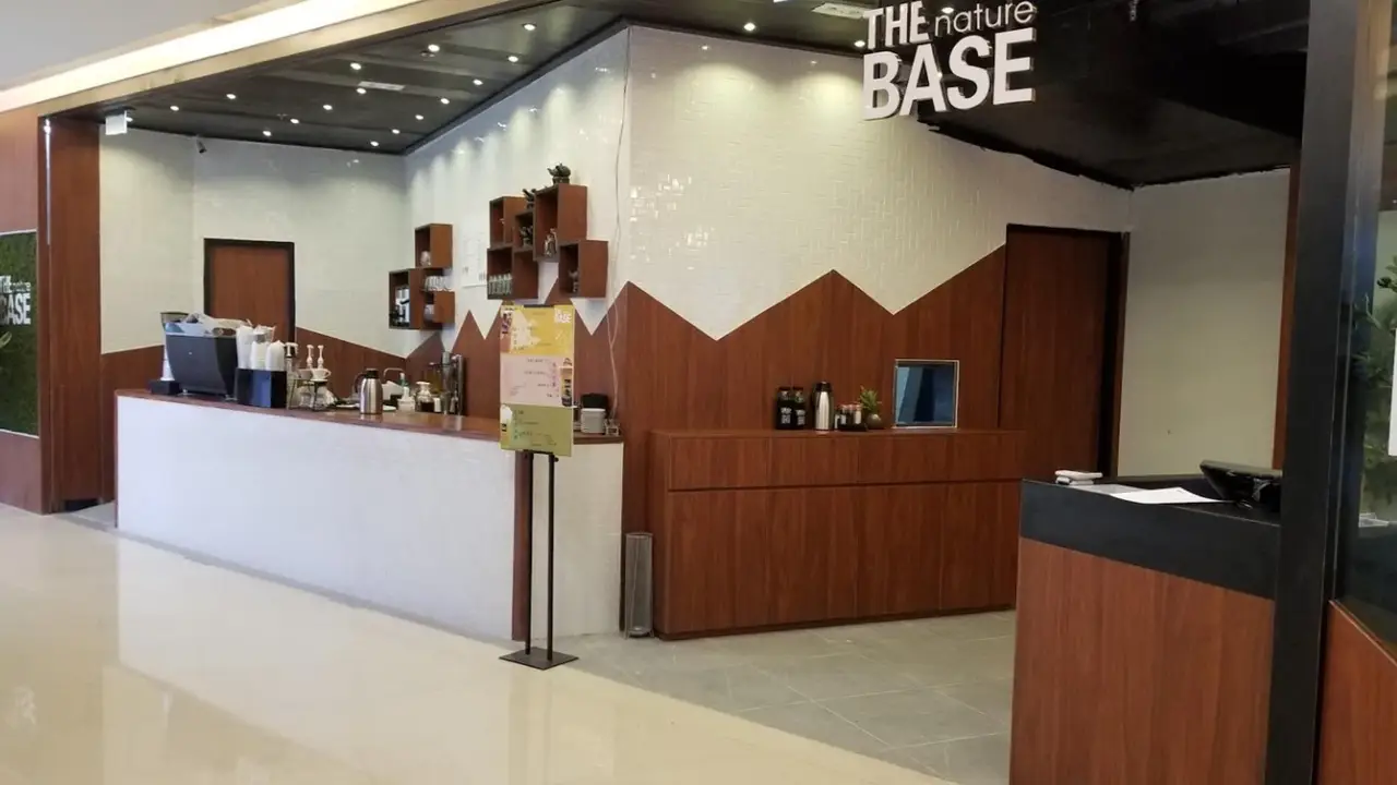 The BASE nature，Hong Kong