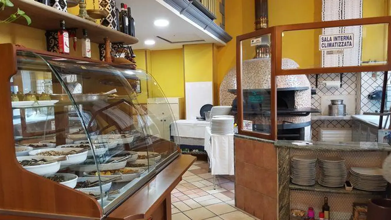 Alberto's Ristorante e Pizzeria CM Naples