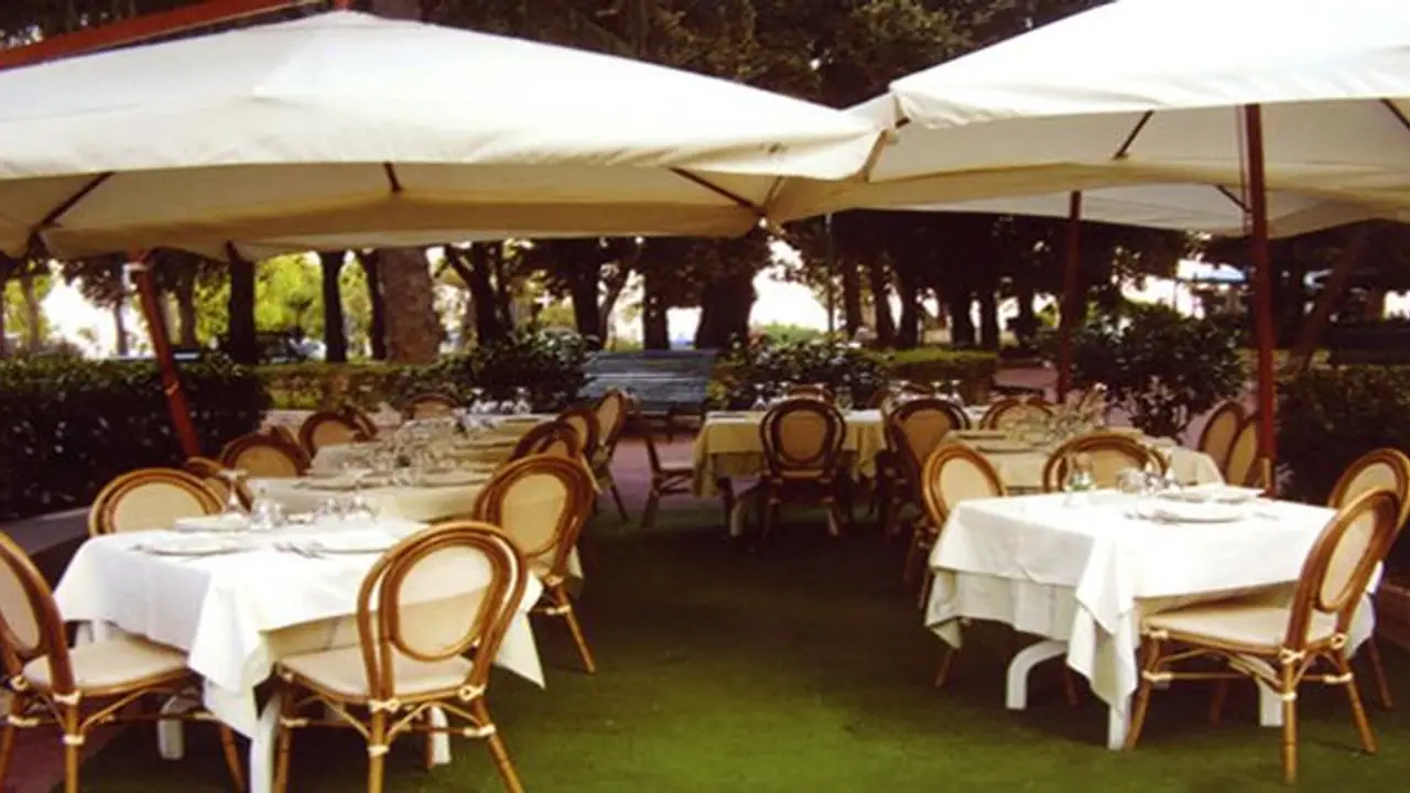 Al Poeta, Naples, CM
