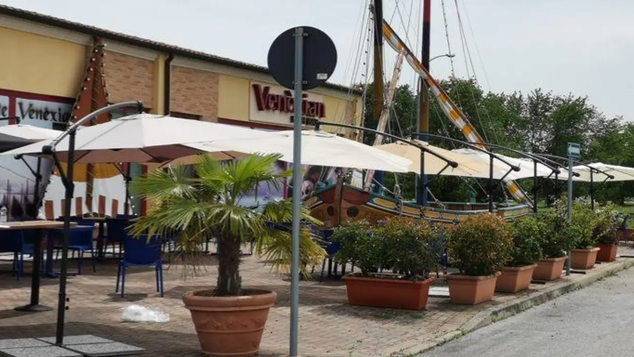 Venexian Restaurant, Venice, VE