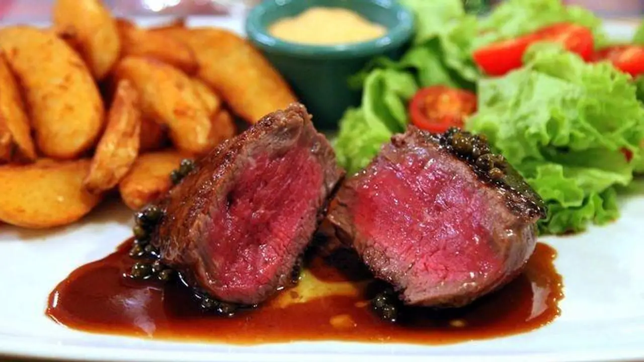 Skuisito Steak House & Wine Bar, Milan, LO