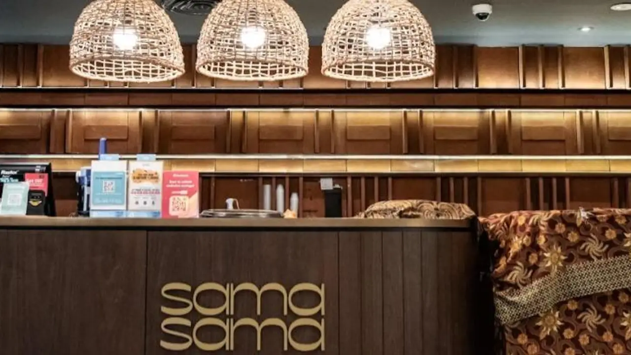 Sama Sama by Tok Tok, Singapore, 