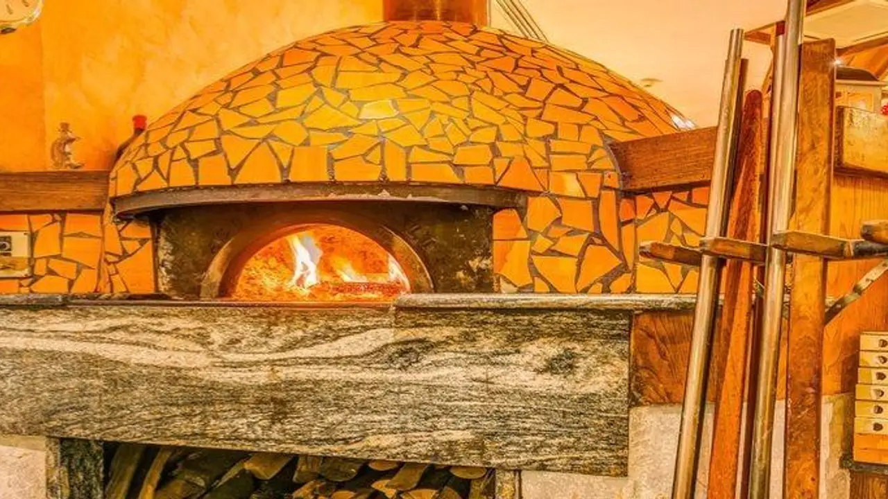 La Dantesca Ristorante Pizzeria, Florence, TO