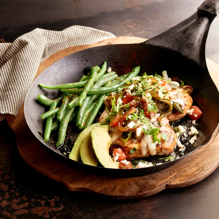 chicken laredo - Saltgrass Steak House - Willowbrook, Houston, TX