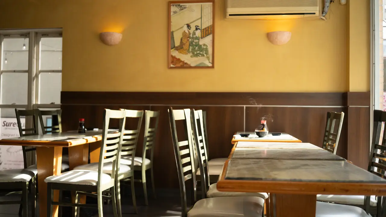 Sushi Inn, Toronto, ON