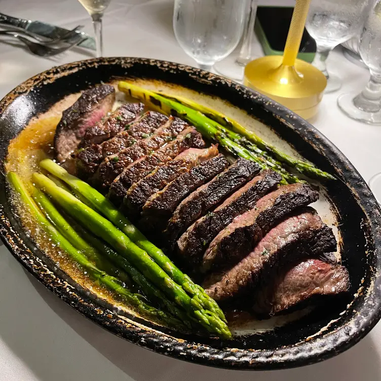 Vintage Prime Steakhouse, Saint James, NY