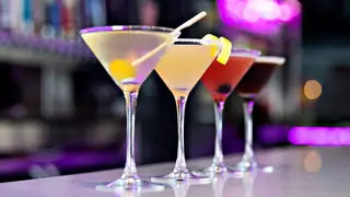 Una foto del restaurante Bar Louie - Northridge