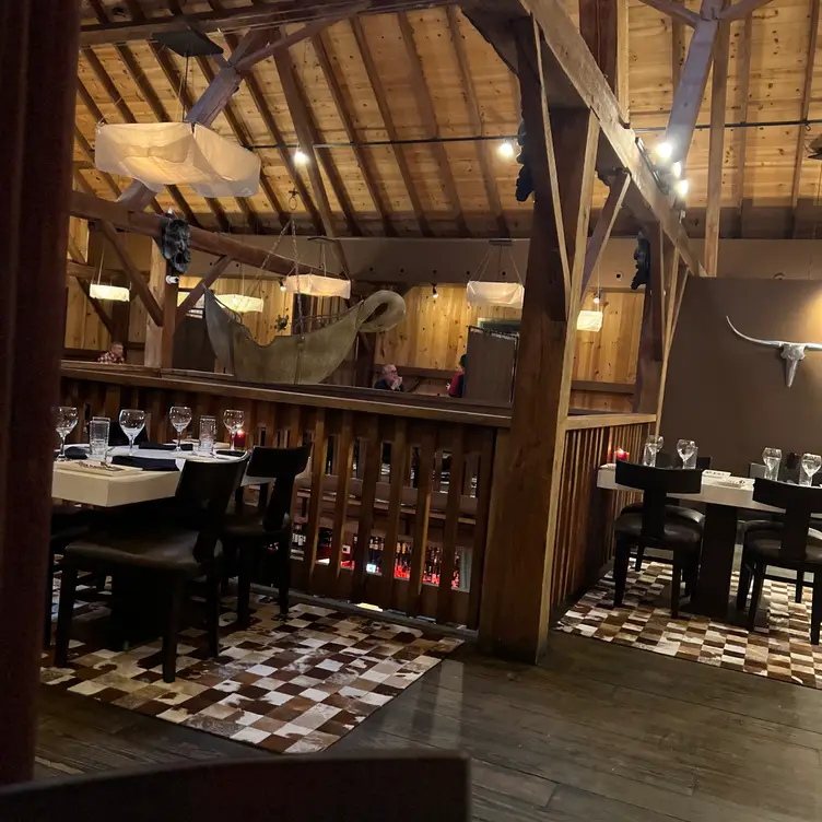 Strip Steakhouse, Avon, OH
