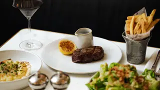 Een foto van restaurant The Grill at Harrods