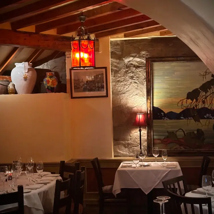 Al Porto Ristorante, Vancouver, BC