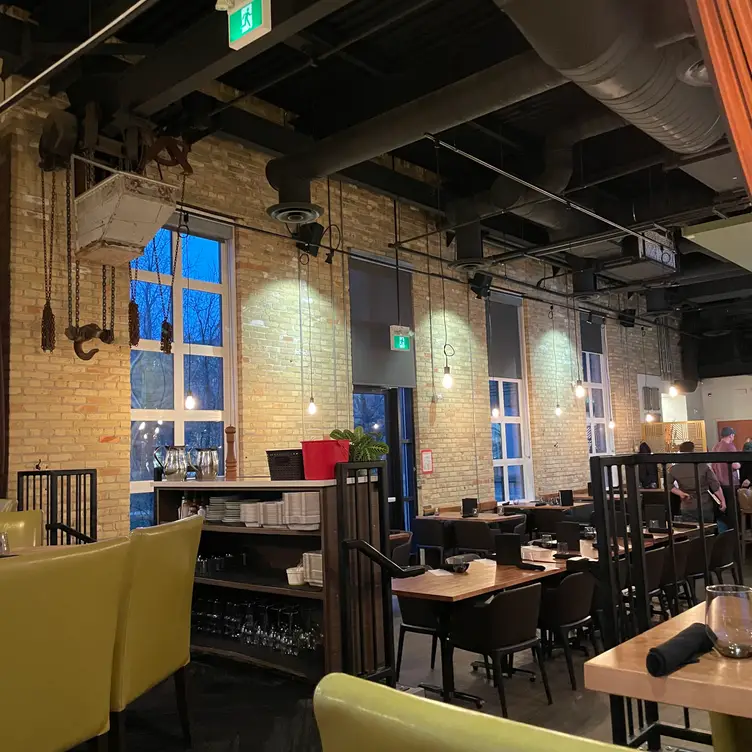 Cibo Waterfront Cafe, Winnipeg, MB
