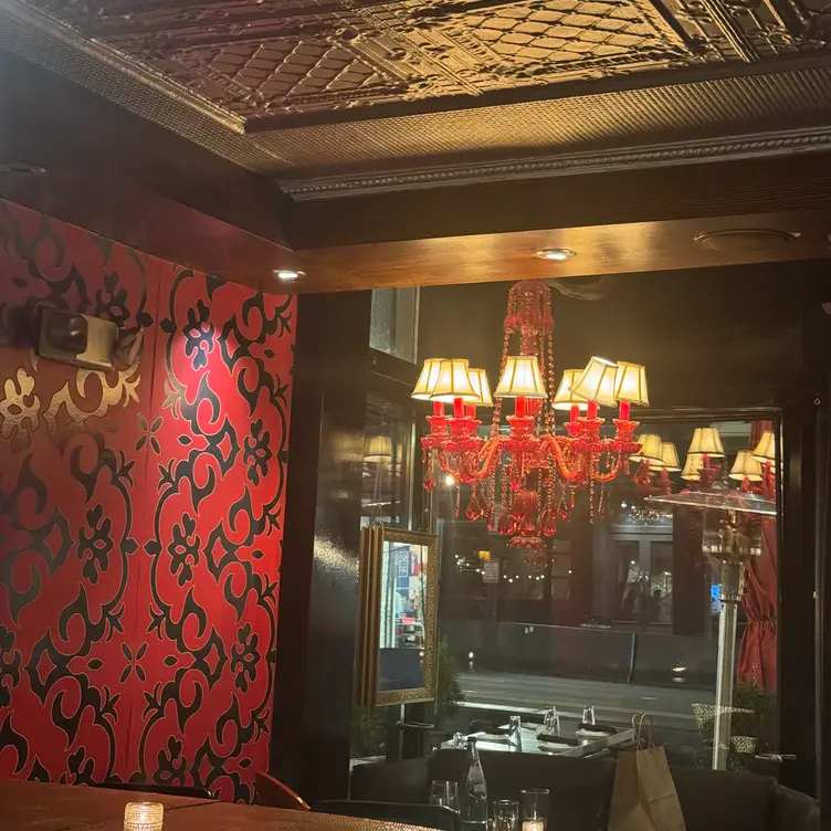 Bodega Spanish Tapas & Lounge, Washington, DC