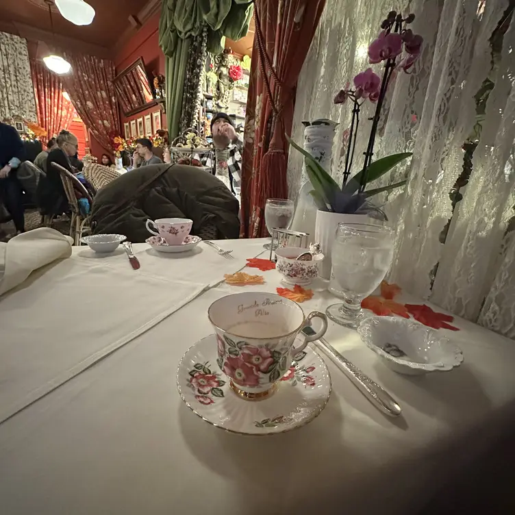Queen Mary Tea Room, Seattle, WA