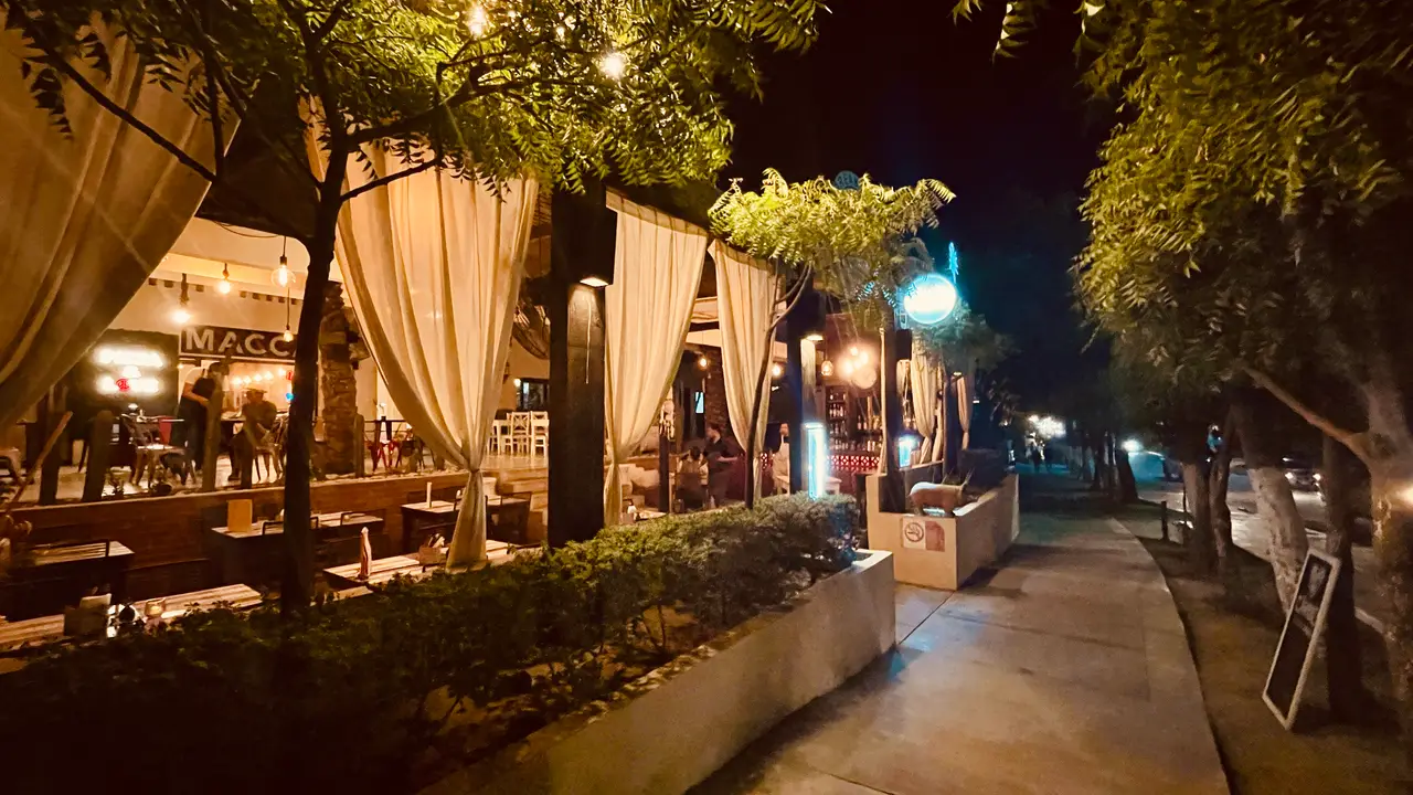 Cárnica restaurant main entrance - Cárnica, San José del Cabo, BCS