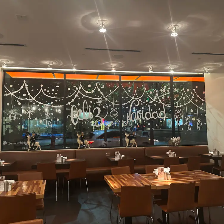 Mesero - Victory Park, Dallas, TX