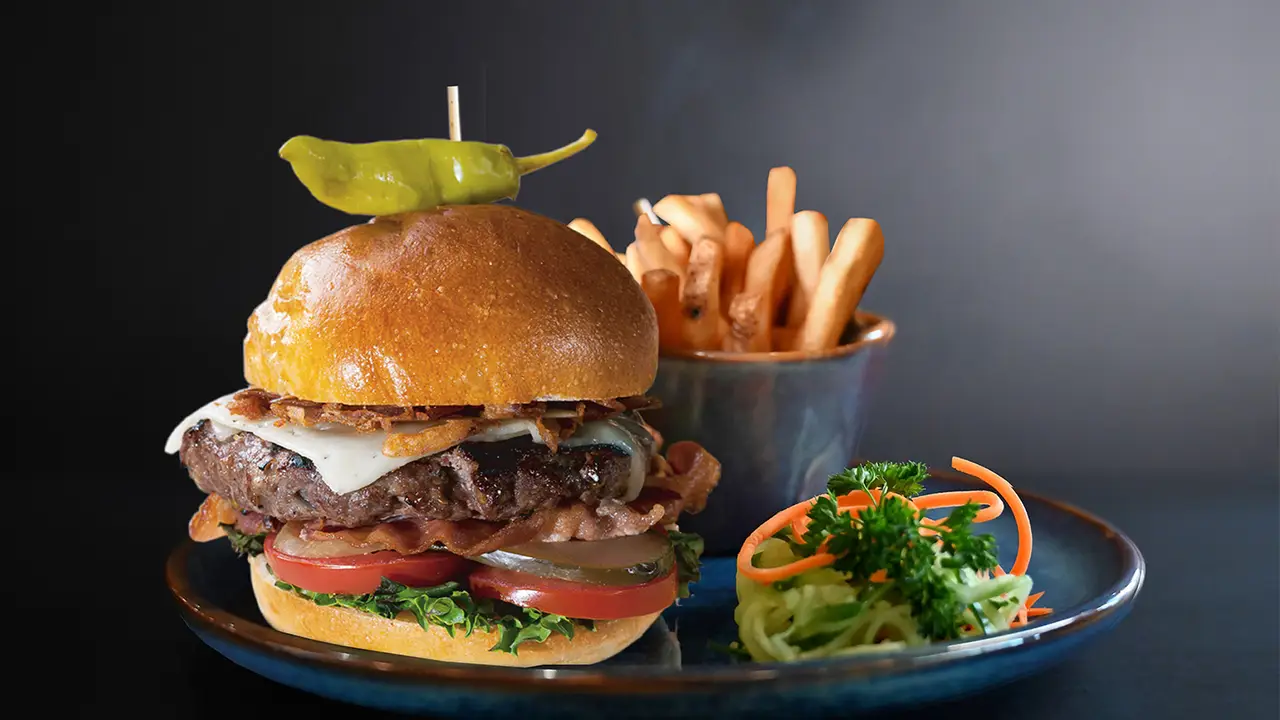 Tonic Kitchen + Bar, Calgary, AB