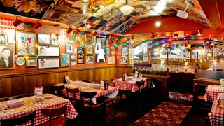 A photo of Buca di Beppo - Cincinnati restaurant