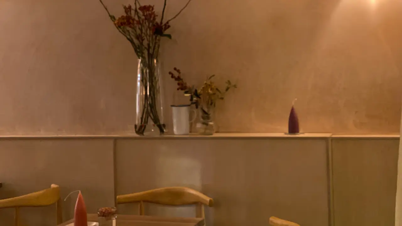 Canto 73, London, Greater London