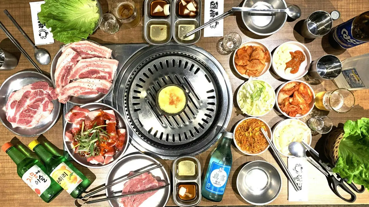 吃肉 EatMeat 韓式烤肉 中山店, Taipei City, TPE