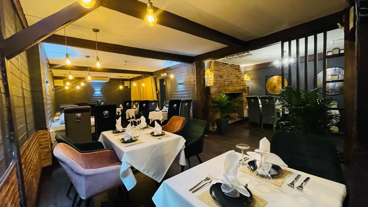 Nuwairahs Japanese & Mexican Kitchen - Bishops Stortford, Bishop's Stortford, Hertfordshire