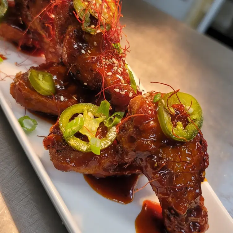 KFC WINGS - Sevens Bar and Grill at Sonesta San Jose, Milpitas, CA