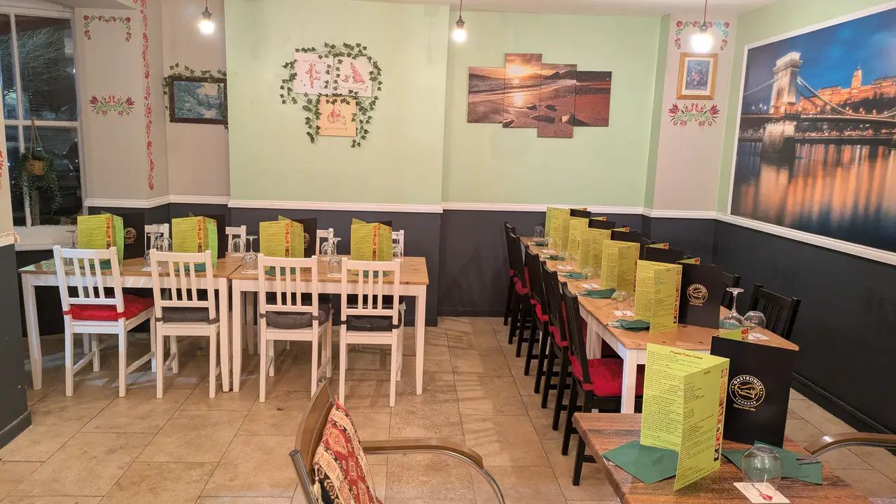 Gastronox, Bristol, British Forces