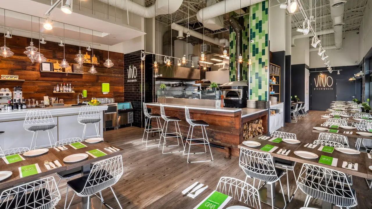 Vivo Pizza + Pasta (North York), Toronto, ON